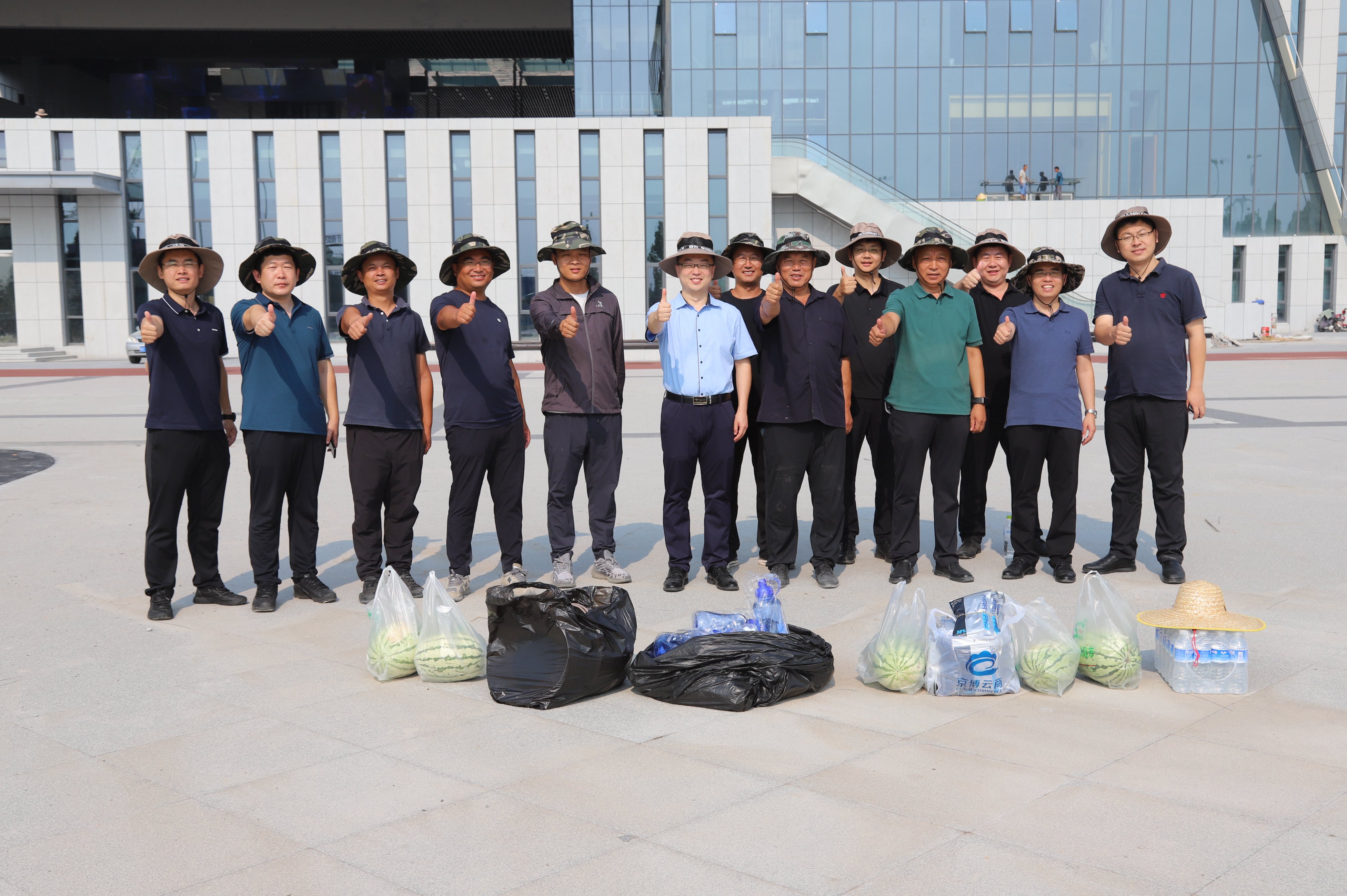 關愛員工 夏送清涼&mdash;&mdash;博華生態農業組織慰問項目一線員工